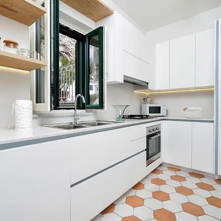 Francesca Flat - * Amalfi